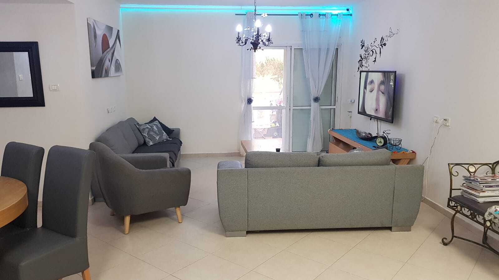 שכ' רמות - דירת 4 חד' משופצת במחיר מעולה! (מושכרת)