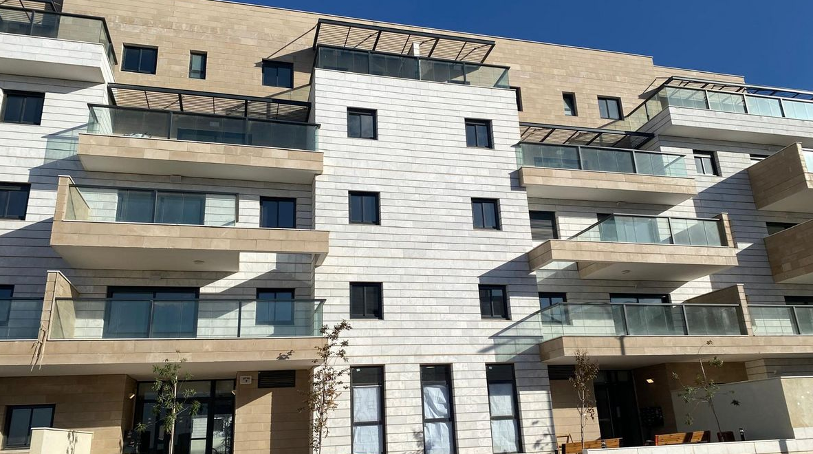 שכ' הפארק - דירת 5 חד' חדשה מהקבלן - חייבת להימכר!