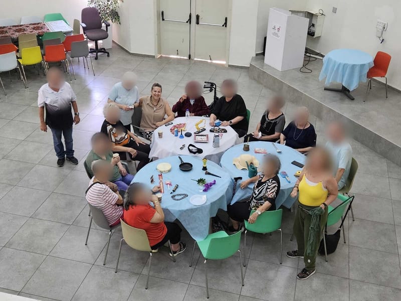 סדנאות ופעילויות לבני הגיל השלישי – חוויה של חשיבה, חיבור והשראה