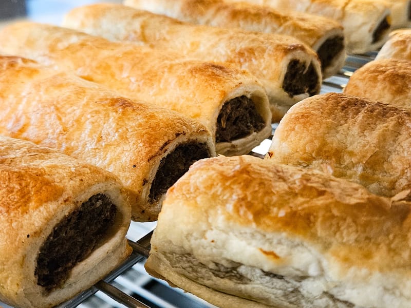 MEAT PIES, PASTIES AND SAUSAGE ROLLS