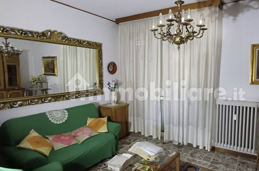 Large two-room apartment on the penthouse floor with garage