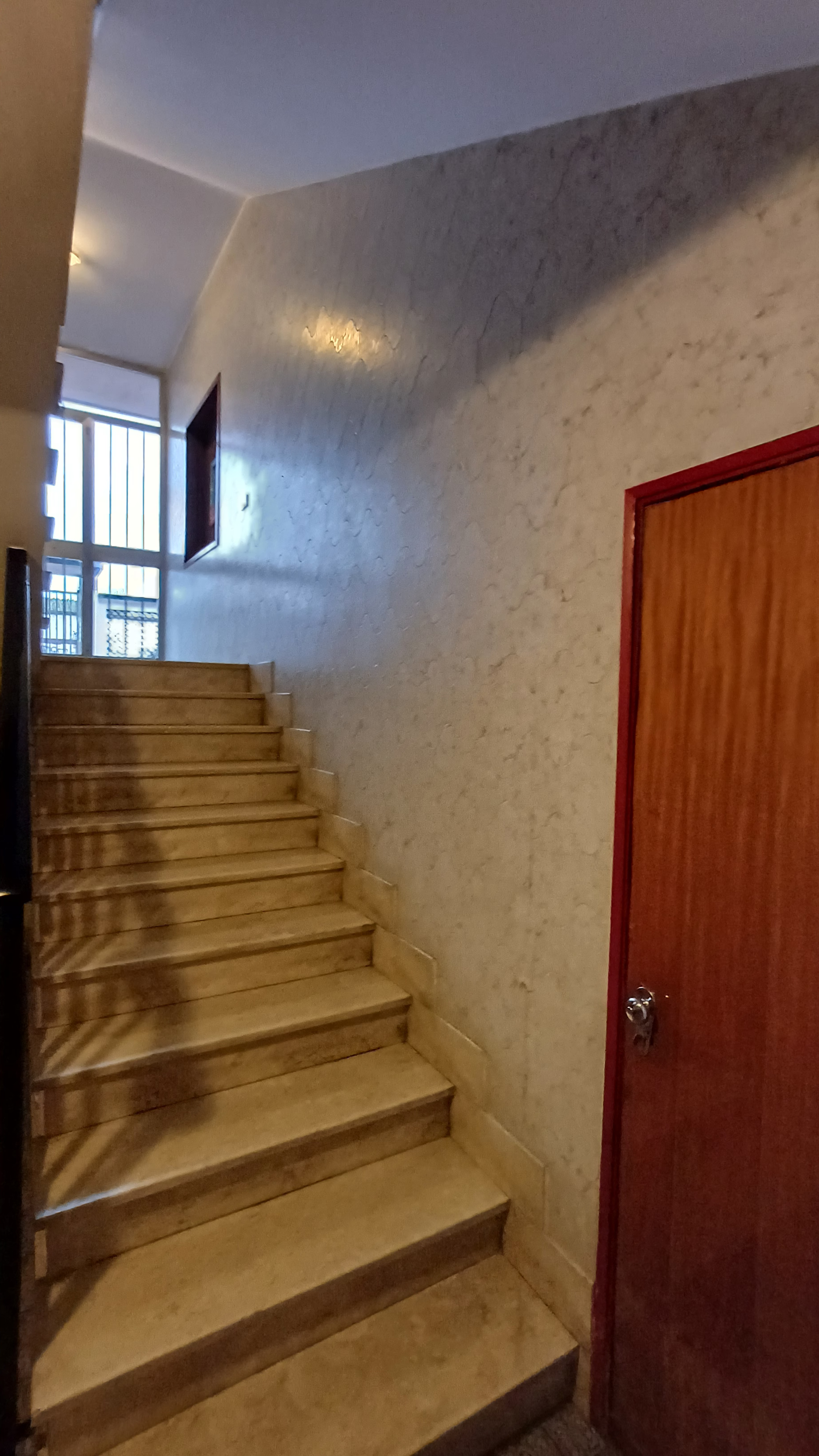 Penthouse on the 4th floor, free on 4 sides, large terrace