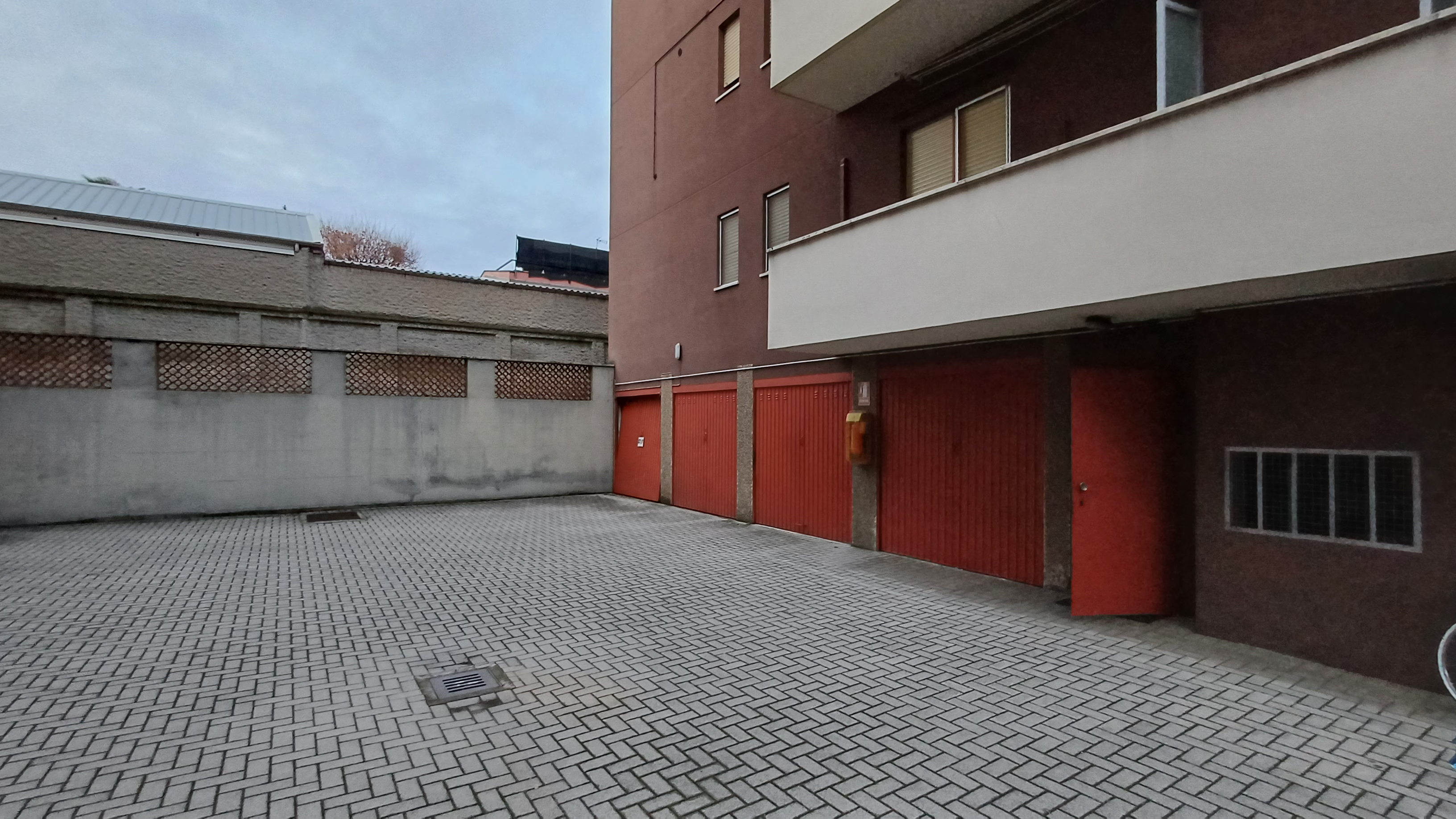 Penthouse on the 4th floor, free on 4 sides, large terrace