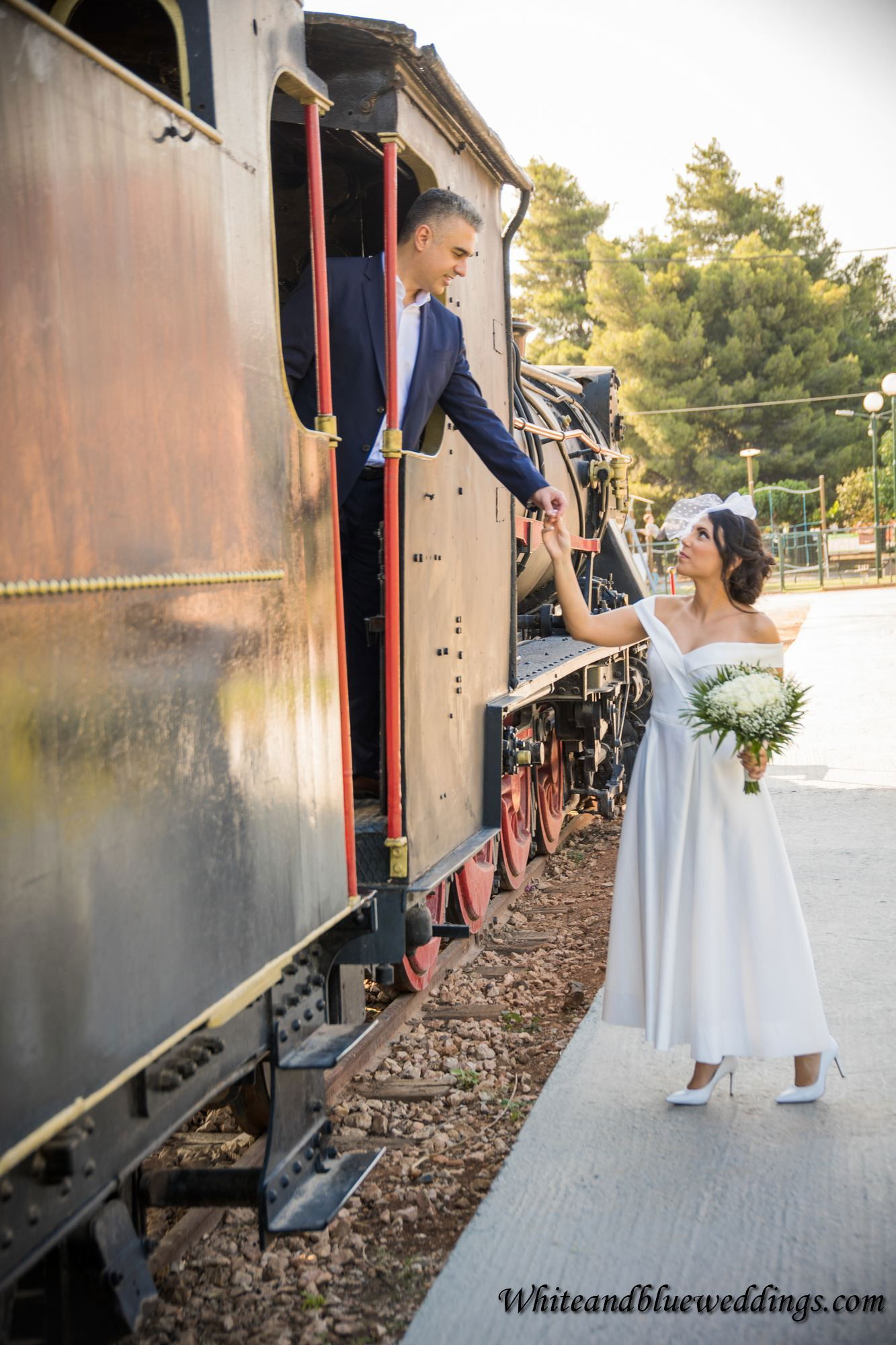 whiteandblueweddings
