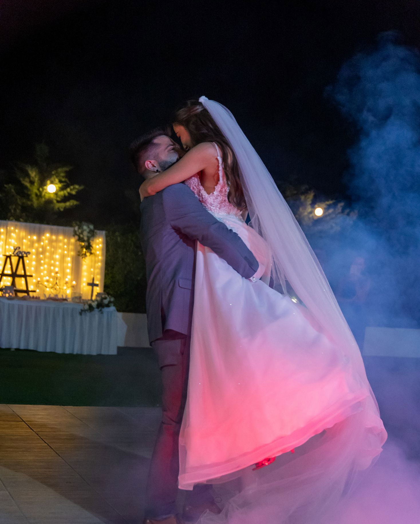 whiteandblueweddings