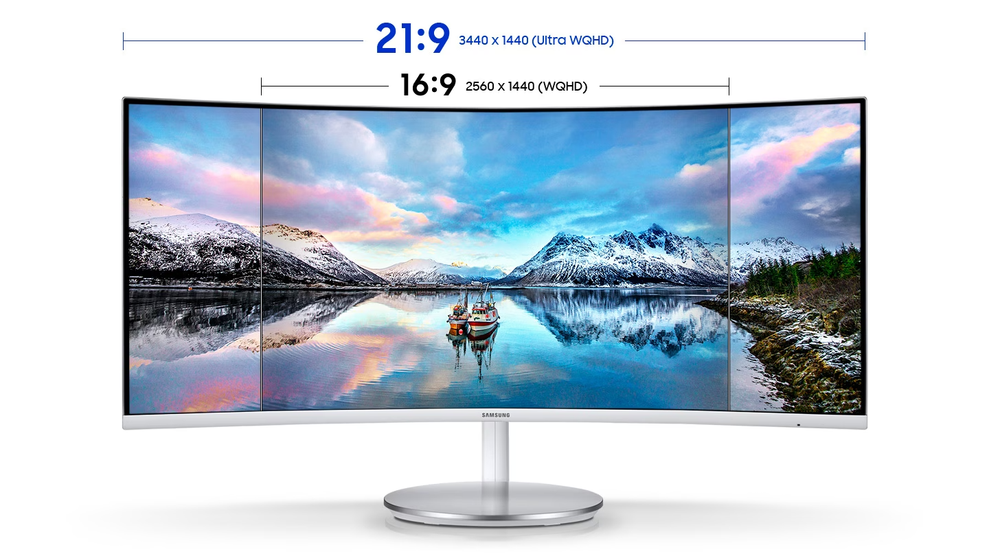 Un visuel du moniteur CJ79 et son format 21:9 en Ultra WQHD supérieur au format classique en 16:9 WQHD.