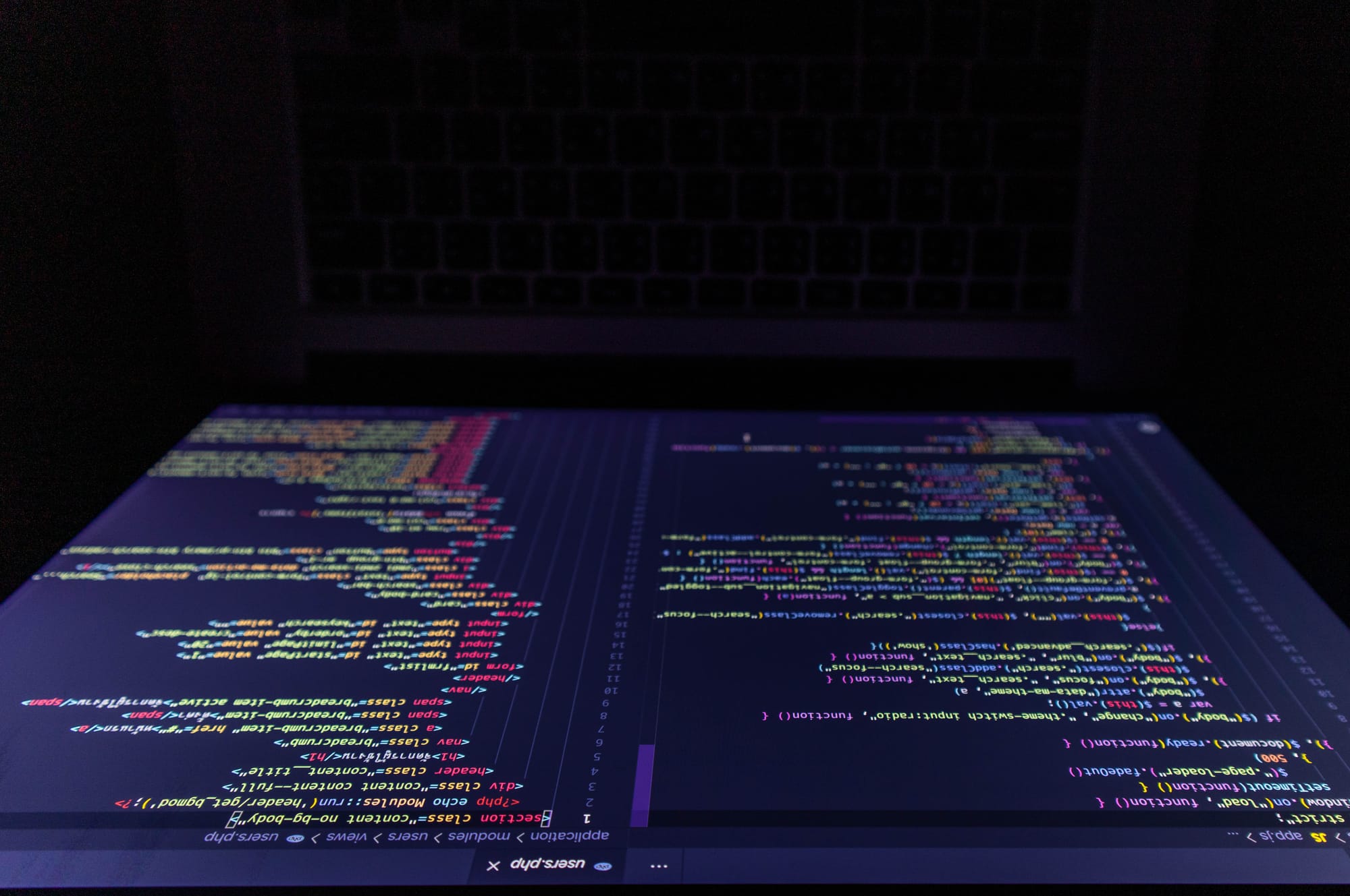 Comment créer des composants réutilisables et personnalisés avec Angular ?