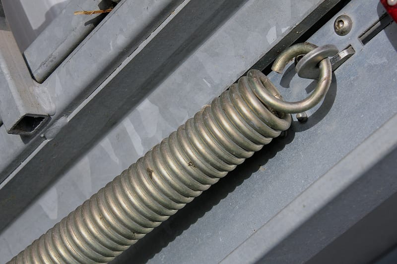Réglage et remise en service de portes de garage