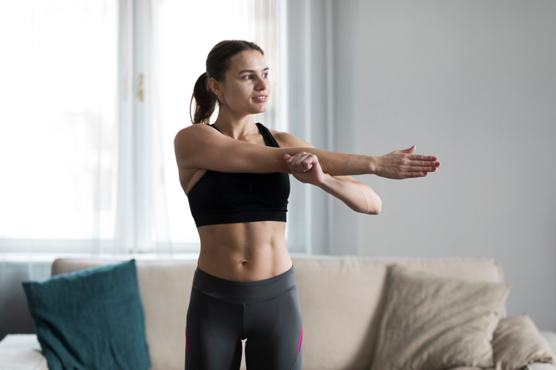 How to avoid rolling your shoulders forward