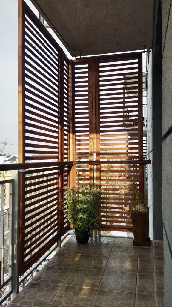 Pergola balkonowa, narożna.