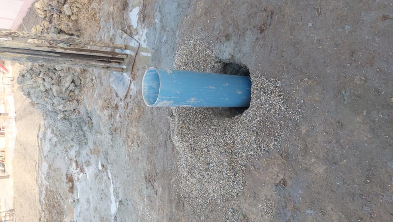 Foraje puturi mecanizate pret de la 300 lei m/l cu materiale incule si garantie 3 ani.