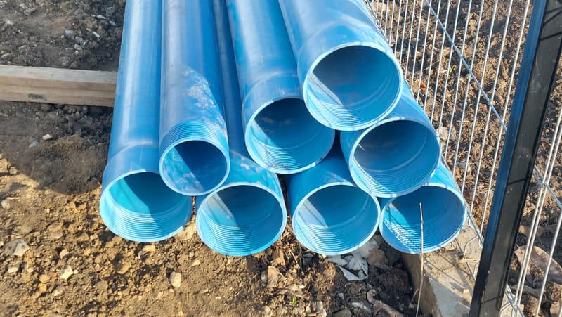 Foraje puturi mecanizate pret de la 300 lei m/l cu materiale incule si garantie 3 ani.