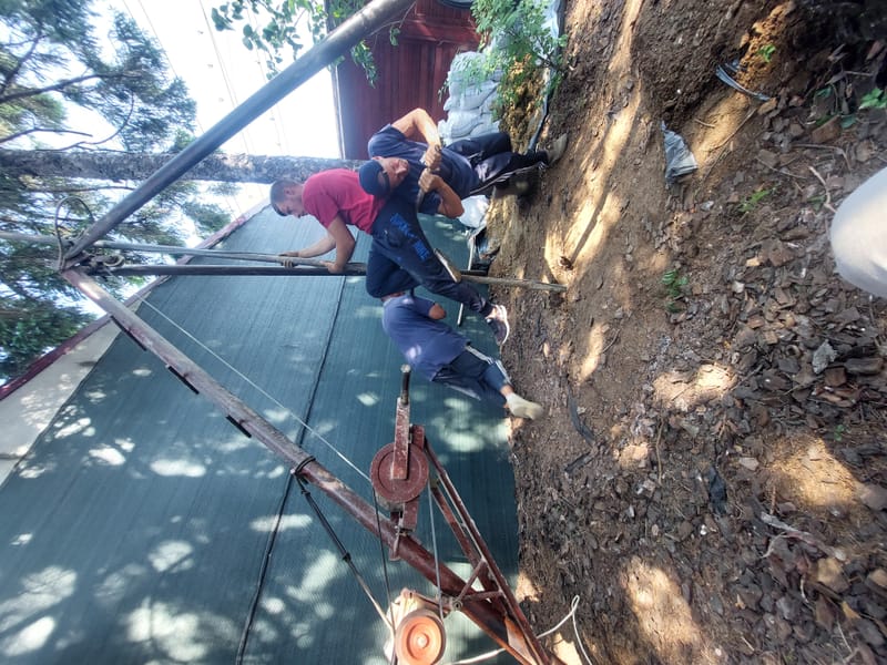 Foraje puturi manuale pret de la 200 lei m/l cu materiale incule si garantie 3 ani.