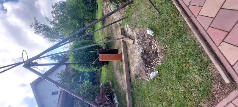 Foraje puturi manuale pret de la 200 lei m/l cu materiale incule si garantie 3 ani.