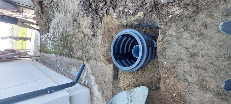 Foraje puturi manuale pret de la 200 lei m/l cu materiale incule si garantie 3 ani.