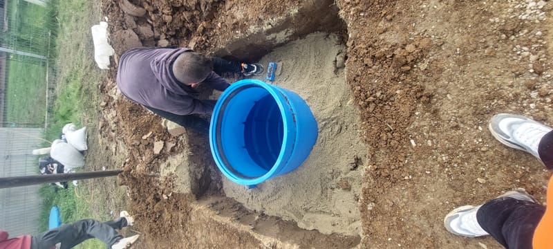 Foraje puturi manuale pret de la 200 lei m/l cu materiale incule si garantie 3 ani.