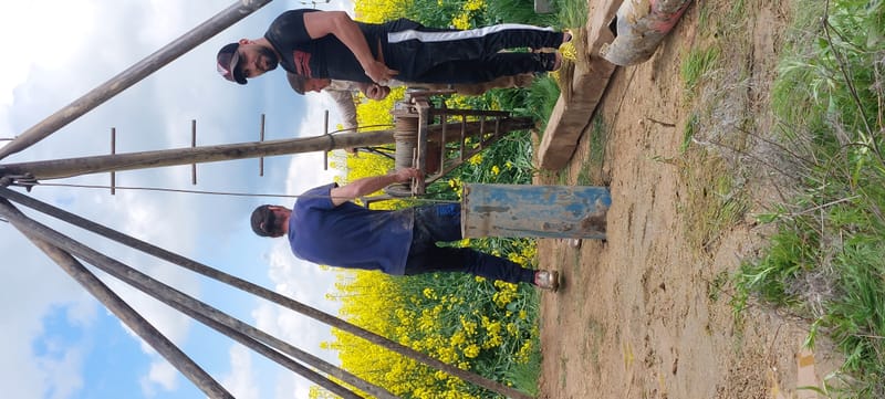 Foraje puturi manuale pret de la 200 lei m/l cu materiale incule si garantie 3 ani.