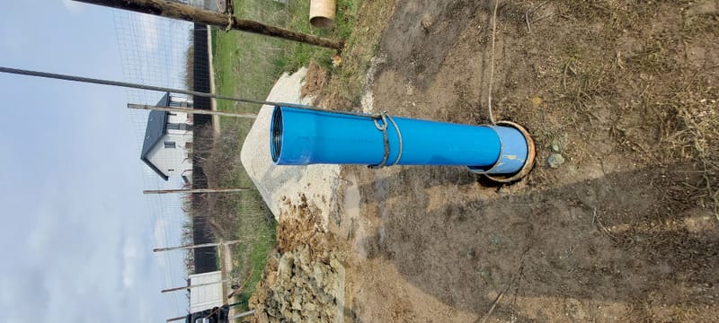 Foraje puturi manuale pret de la 200 lei m/l cu materiale incule si garantie 3 ani.