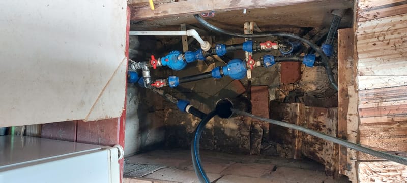 Foraje puturi manuale pret de la 200 lei m/l cu materiale incule si garantie 3 ani.