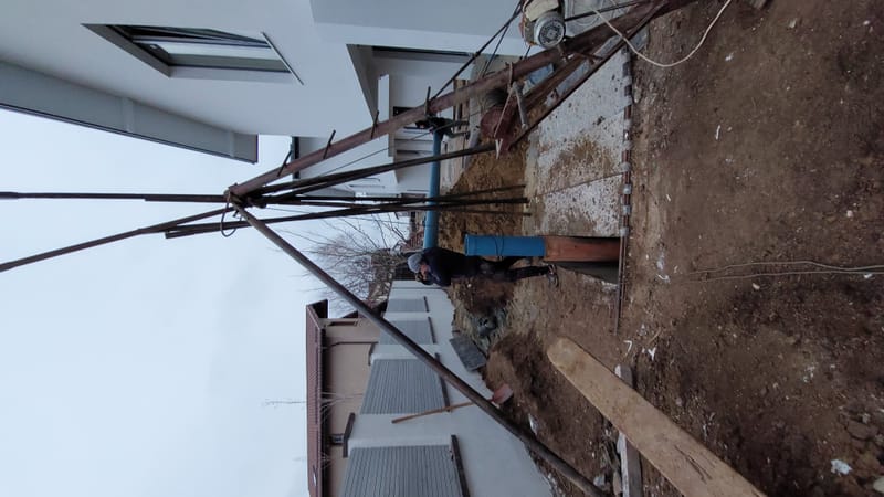 Foraje puturi manuale pret de la 200 lei m/l cu materiale incule si garantie 3 ani.