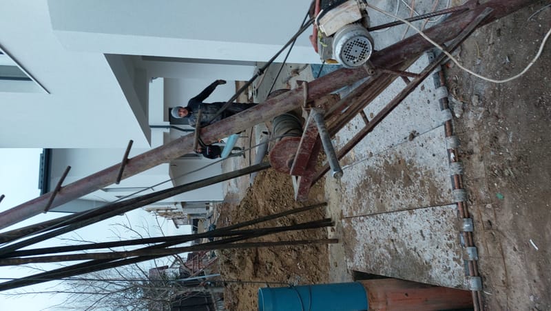 Foraje puturi manuale pret de la 200 lei m/l cu materiale incule si garantie 3 ani.