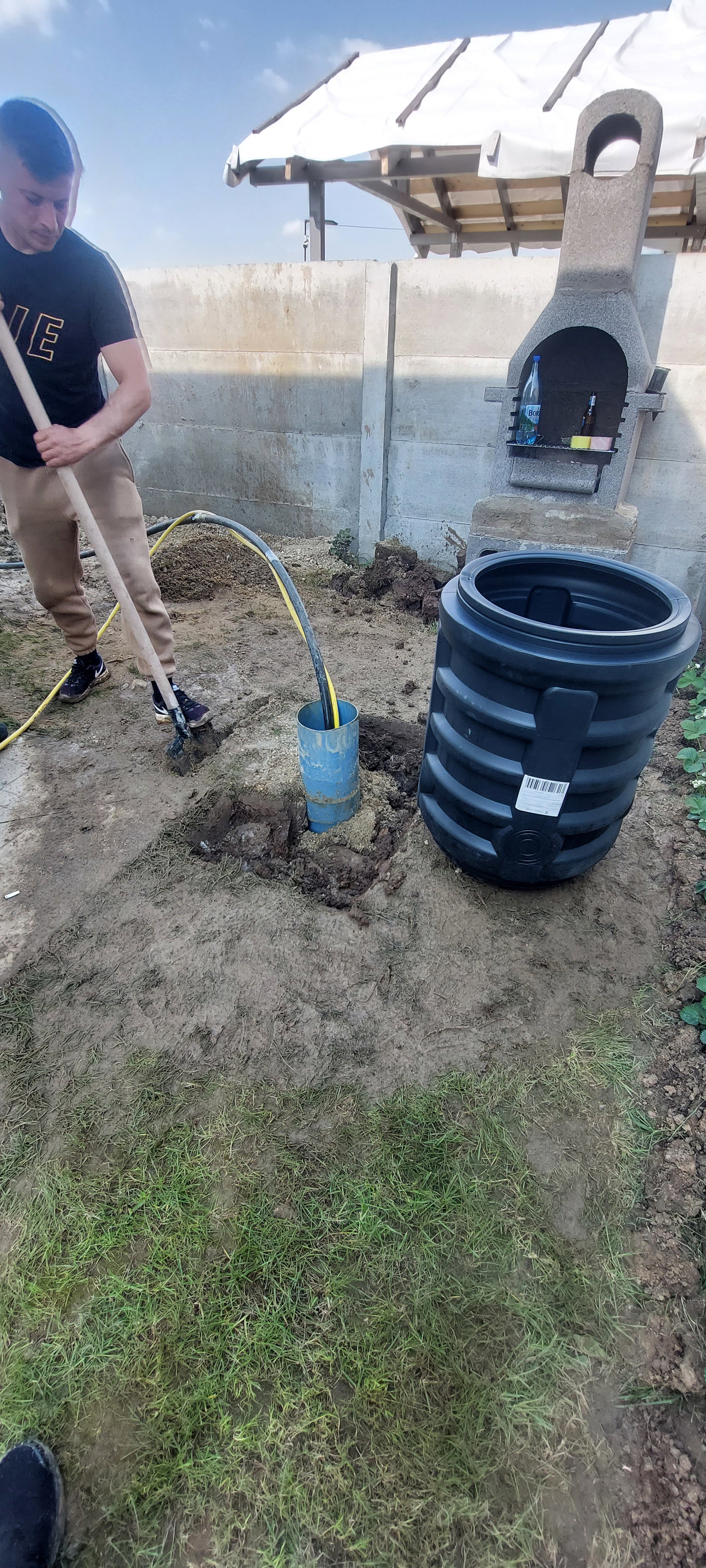 Foraje puturi apa pret manuale pret de la 200 lei m/l cu materiale incule si garantie 3 ani.