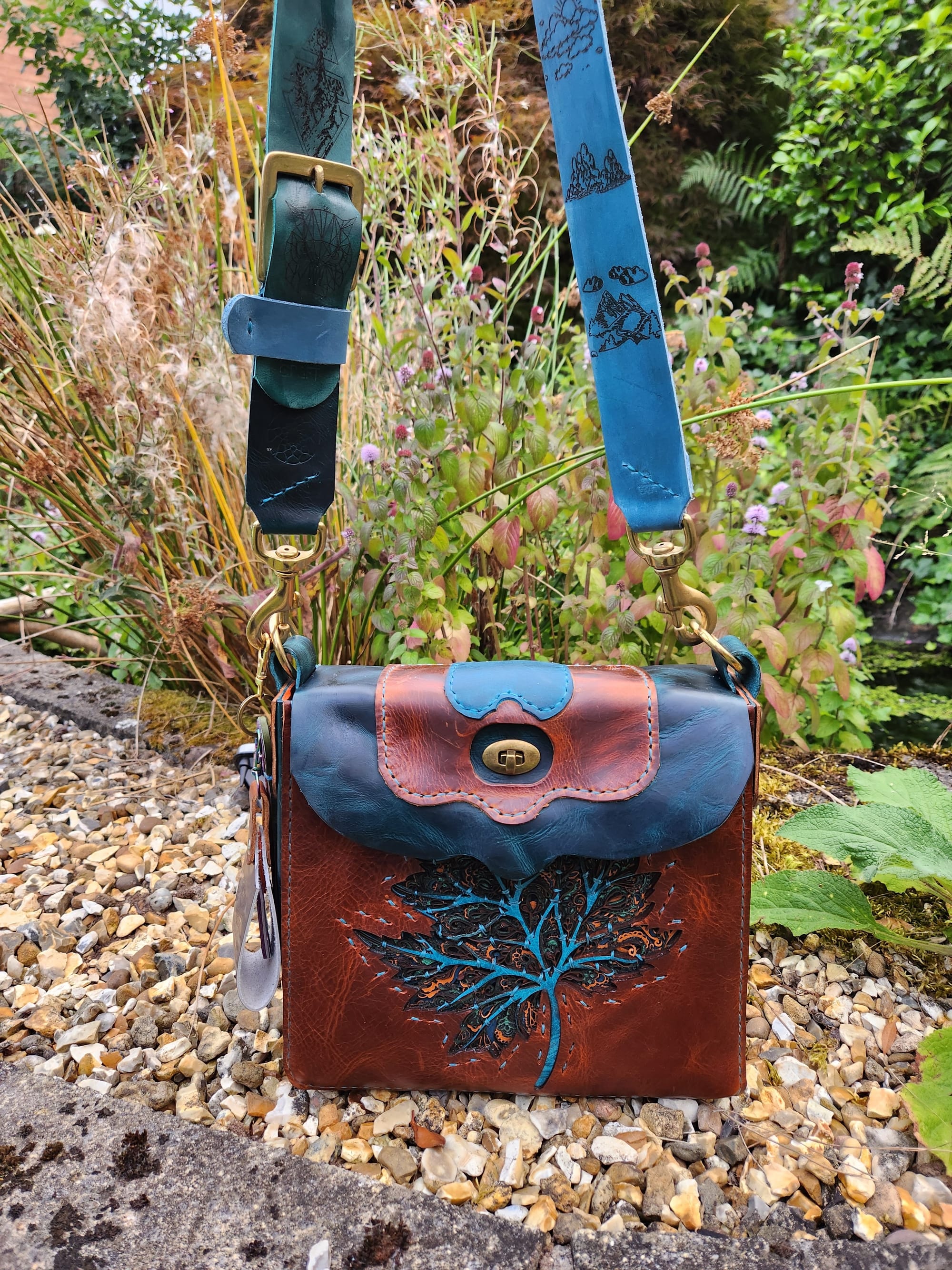 Leaf square commission