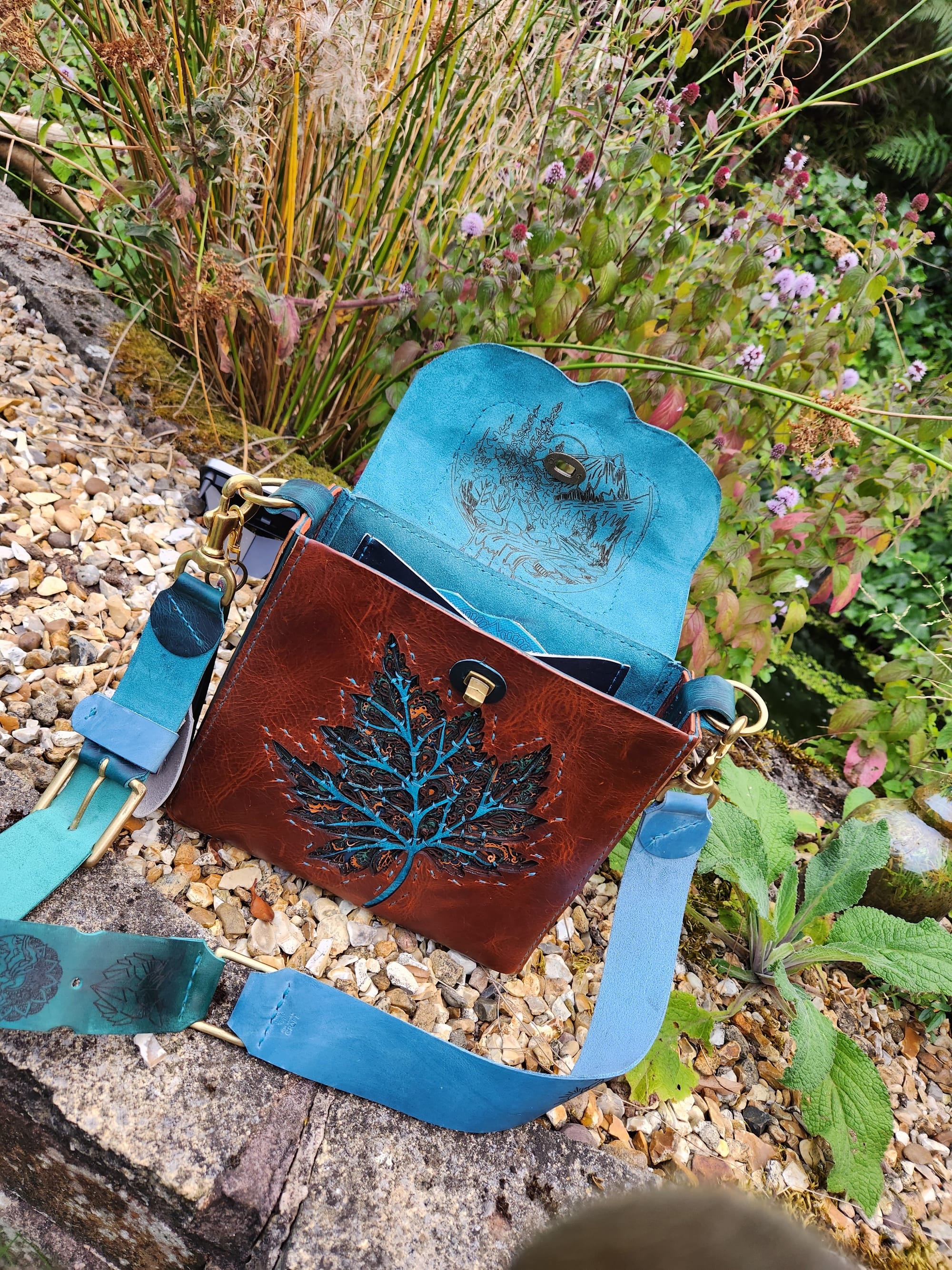 Leaf square commission