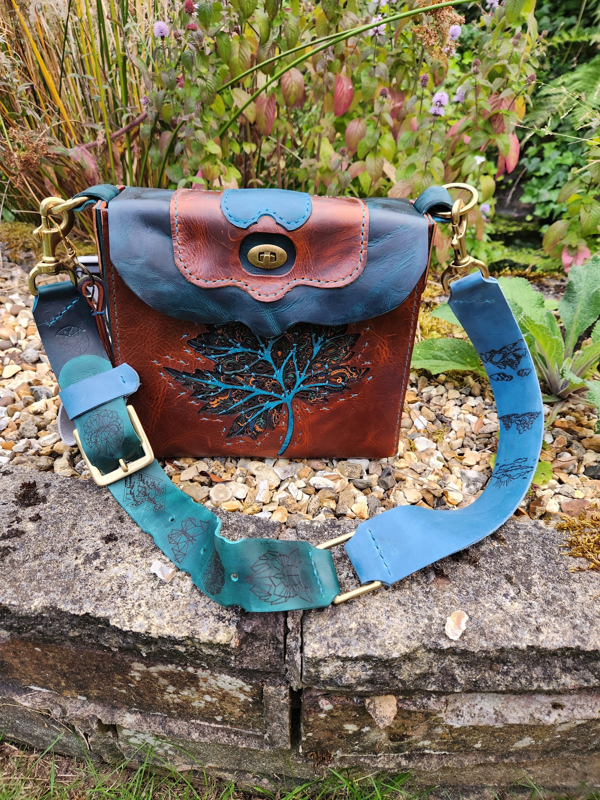 Leaf square commission