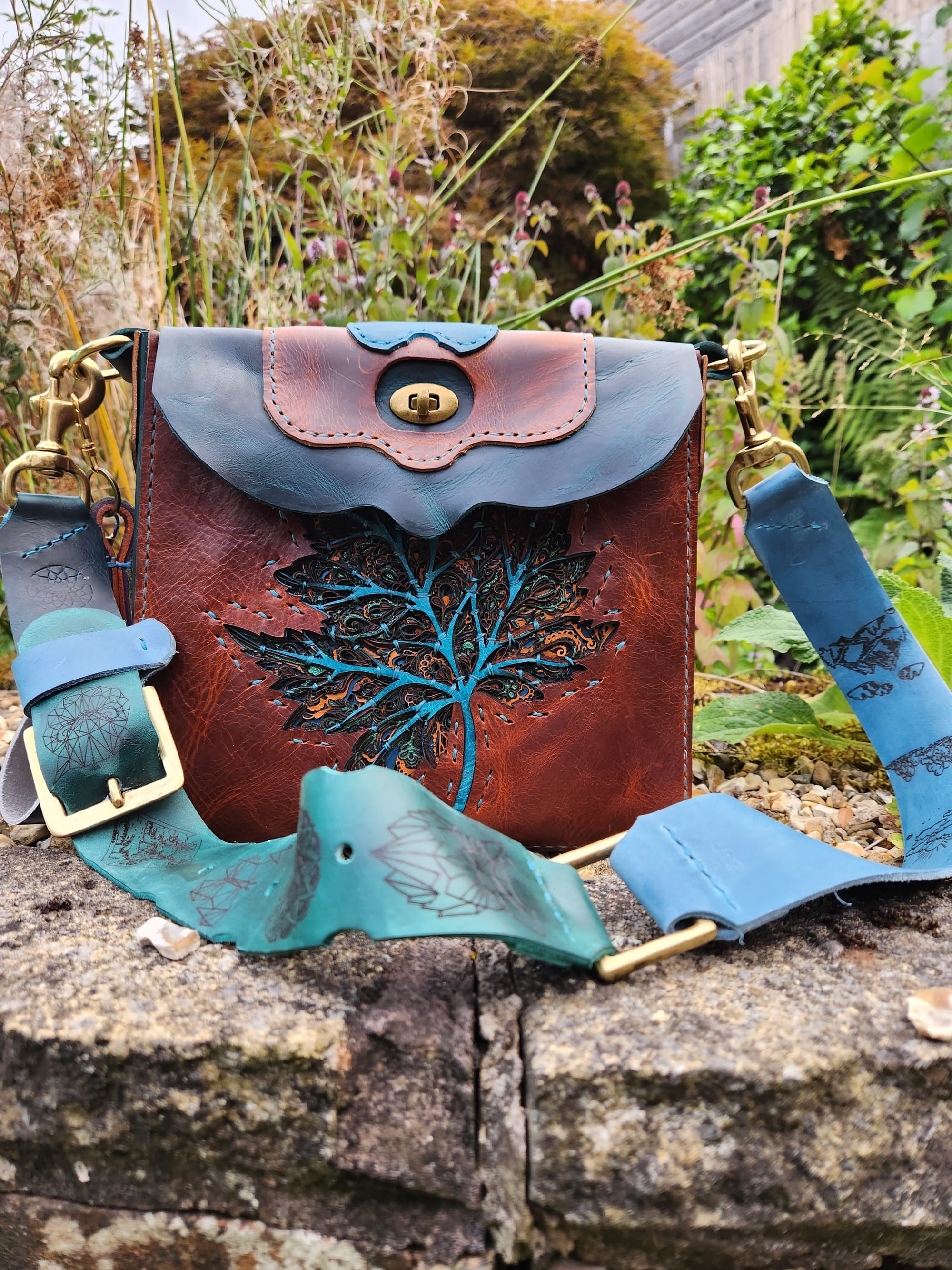 Leaf square commission