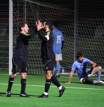 VICTOIRE HISTORIQUE EN MATCH OFFICIEL