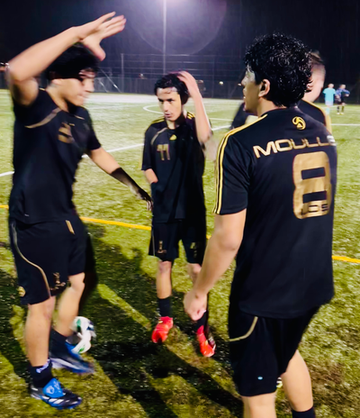 Les LDS démarrent leur saison avec autorité