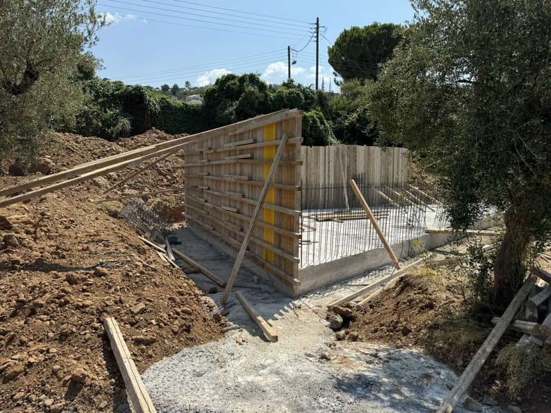 יוון קלמנטה 