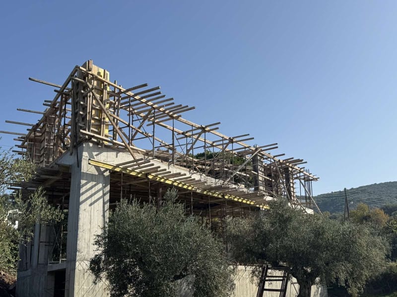 יוון קלמנטה 