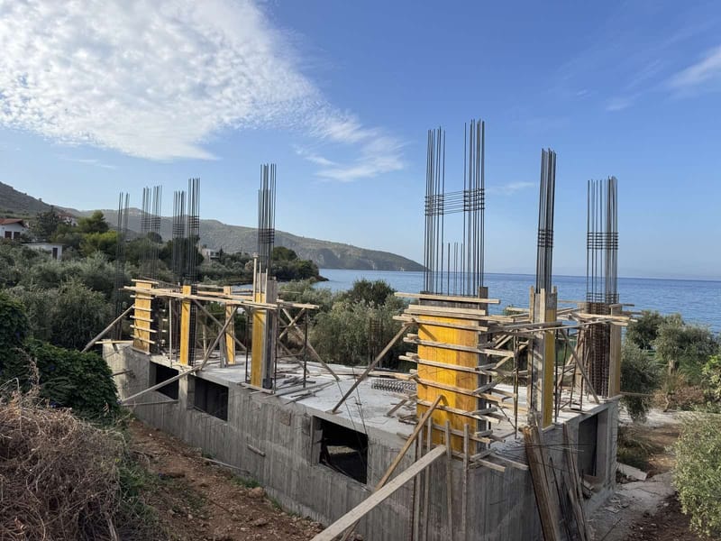 יוון קלמנטה 