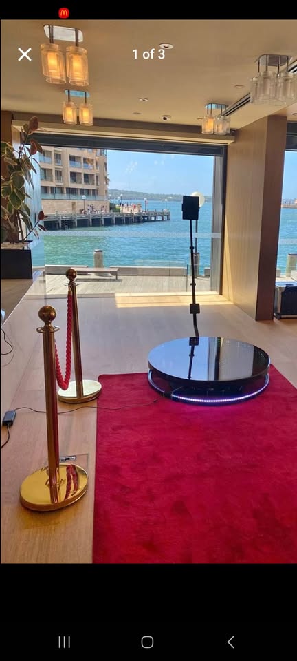 360 Photo & Video Booth