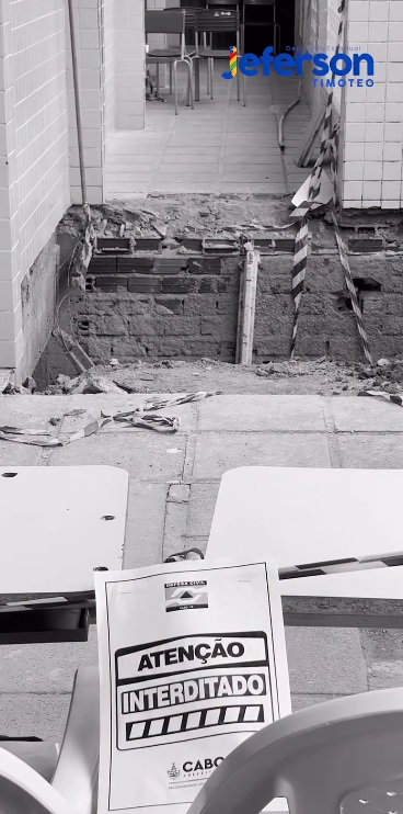 Deputado Jeferson Timóteo comparece à Escola Estadual Zumbi dos Palmares, no município do Cabo de Santo Agostinho, para verificar de perto problema estrutural apresentado e obra já iniciada pelo Governo do Estado