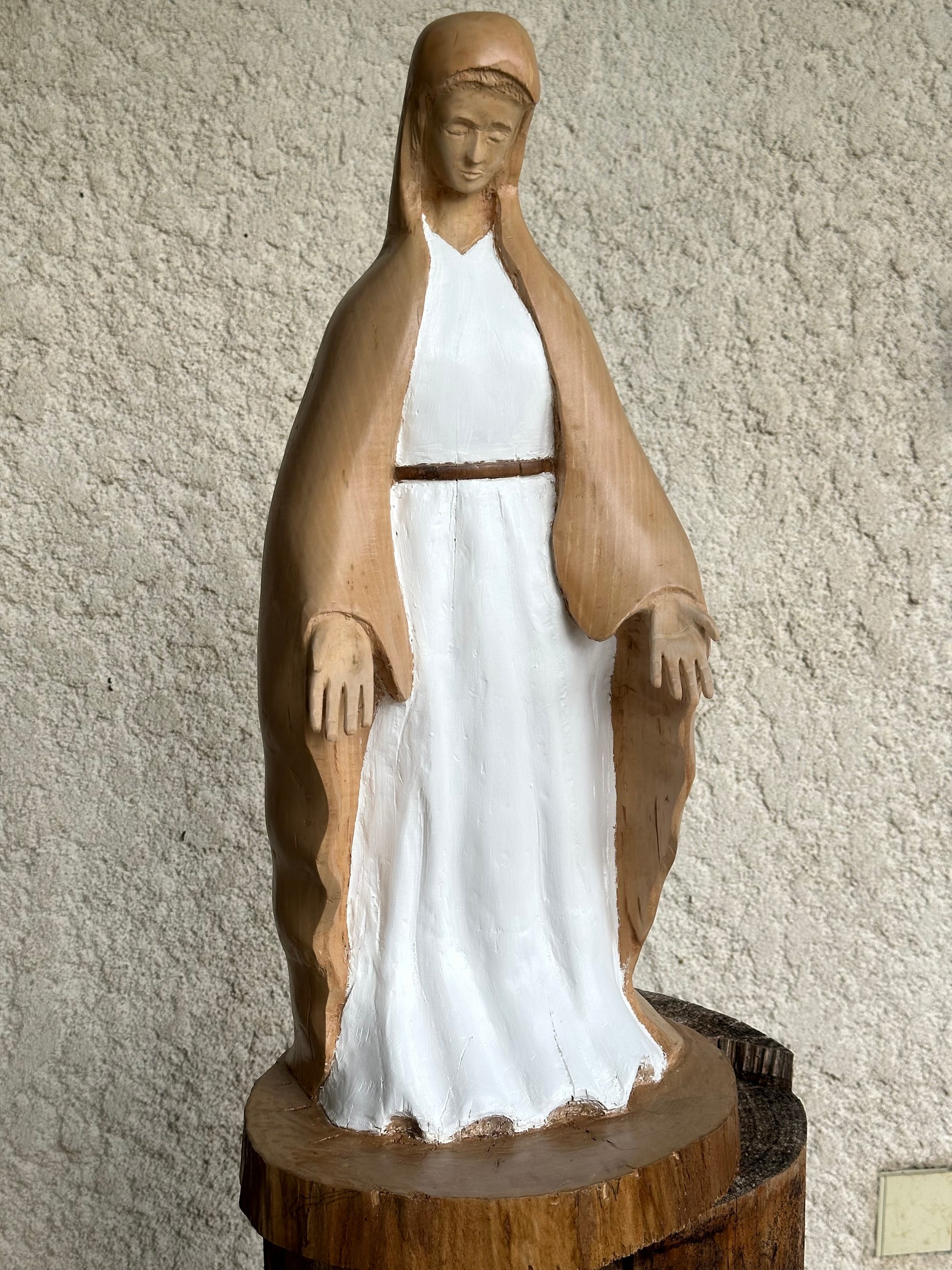 Vierge accueillante
