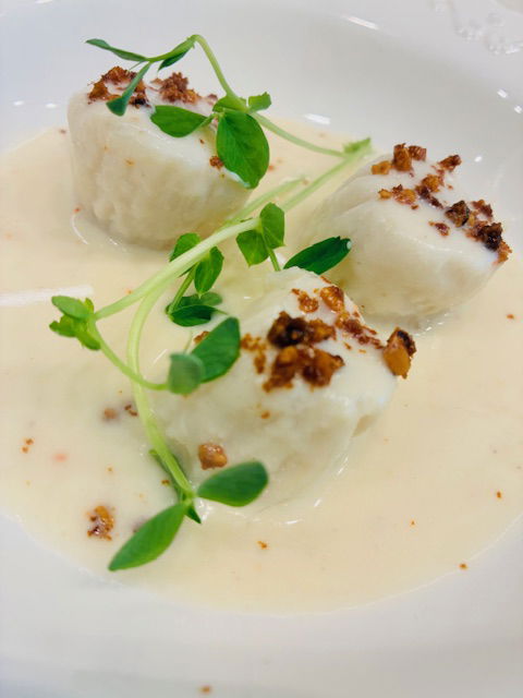 Les noix de St Jacques, mousseux de choux fleur