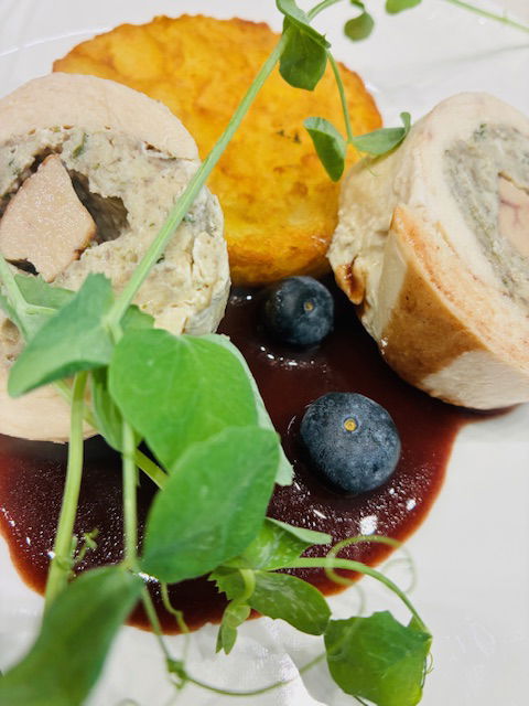Le filet de chapon farci de champignons et foie gras