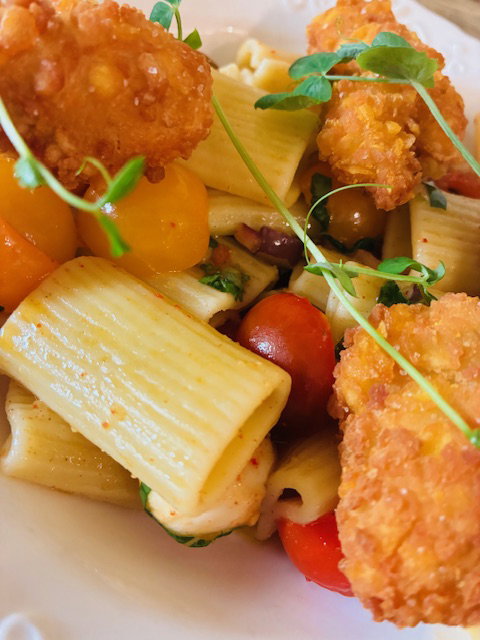 Rigatoni alla Checca, tomates cerises, mozzarella et basilic