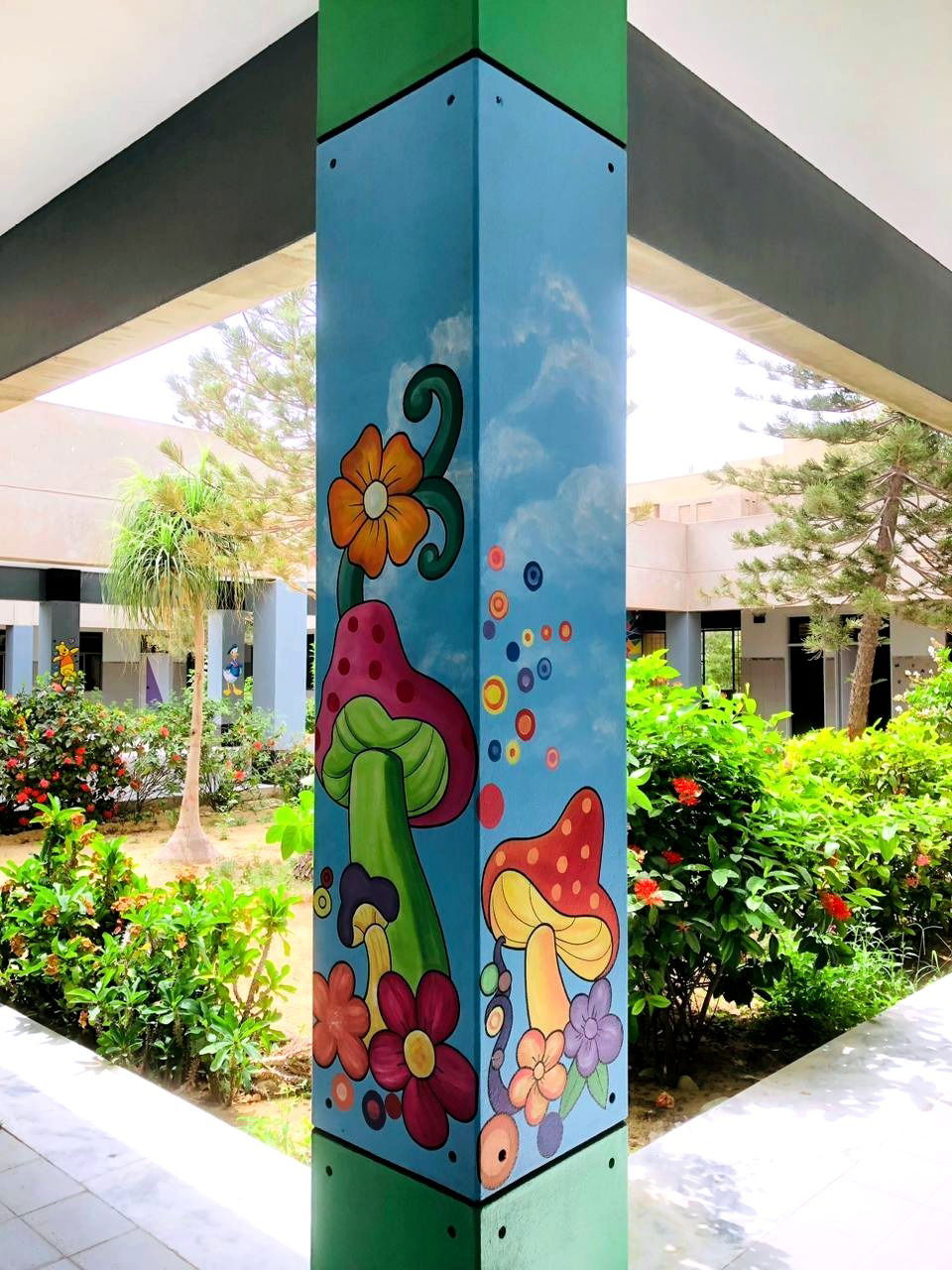 painting on column