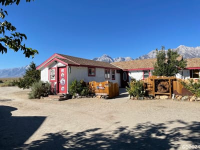 Independence / Mt. Williamson Motel - 27.08.