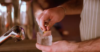 כיצד לבחור חותמת מותאמת לצרכים העסקיים שלך