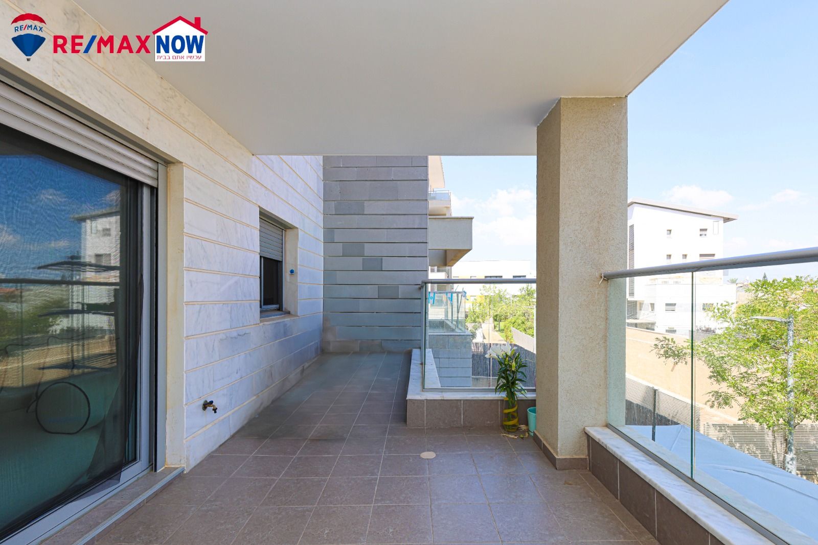 2 מרפסות שמש ( 33 מ'!) - מחיר שיווק 3,080,000 ש"ח