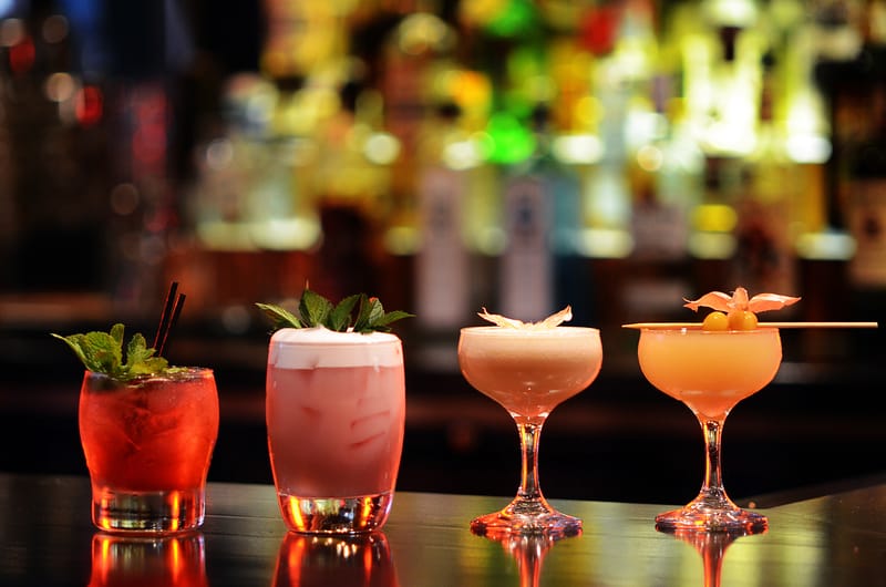 SIGNATURE COCKTAIL