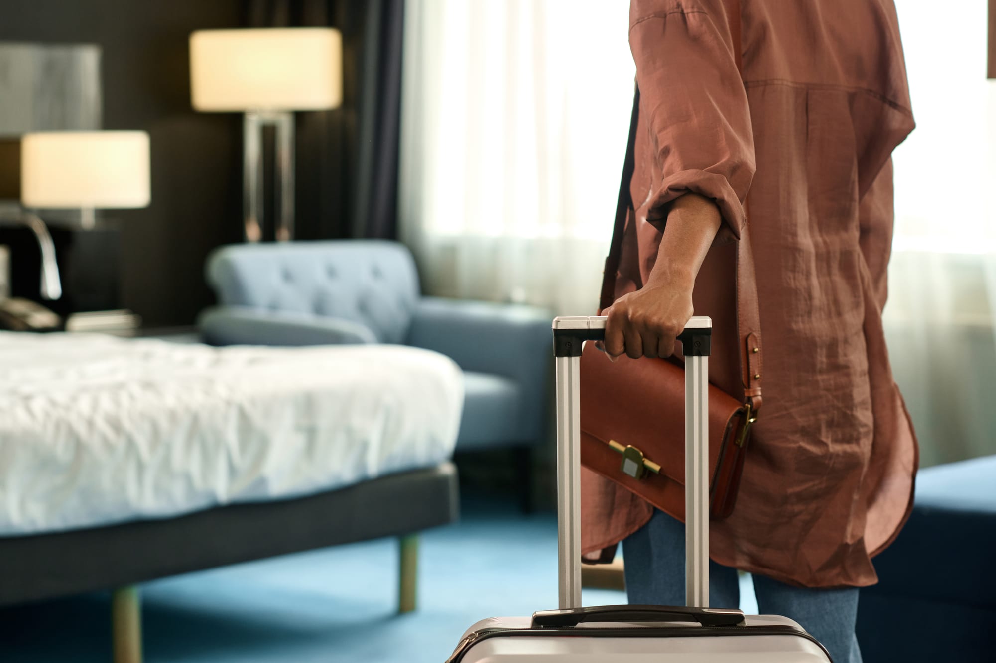 How to get a private Transfer from Charles de Gaulle Airport to B&B Hotel  Disneyland paris