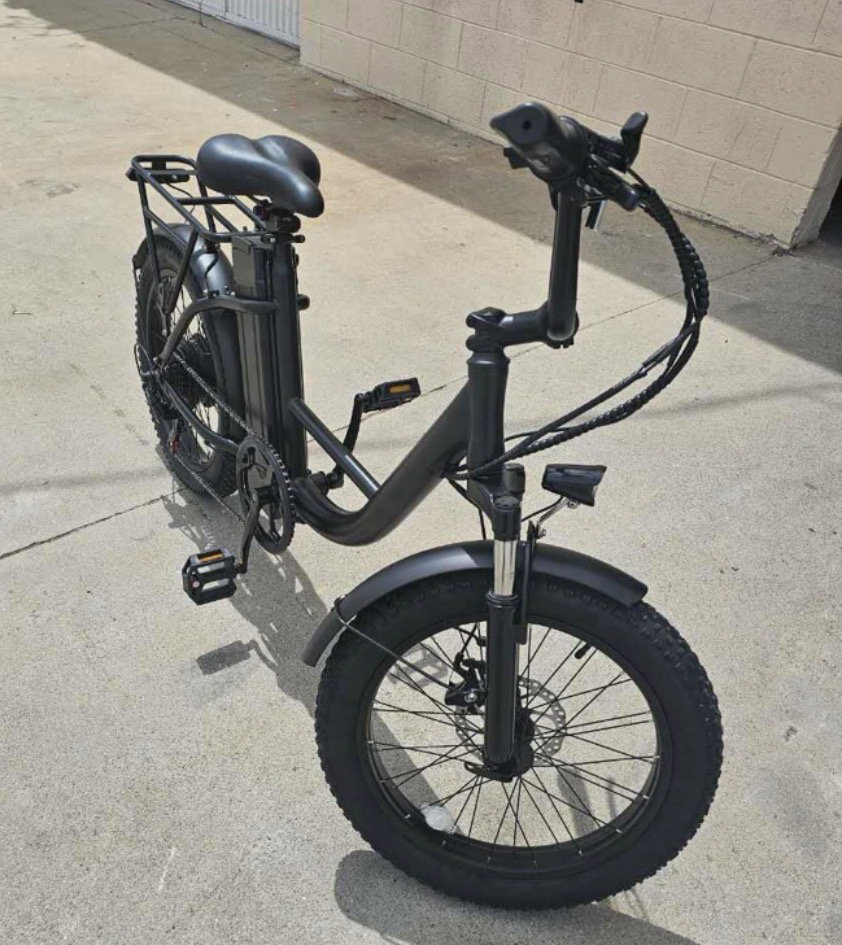Commuter 559 Step Thru E Bike