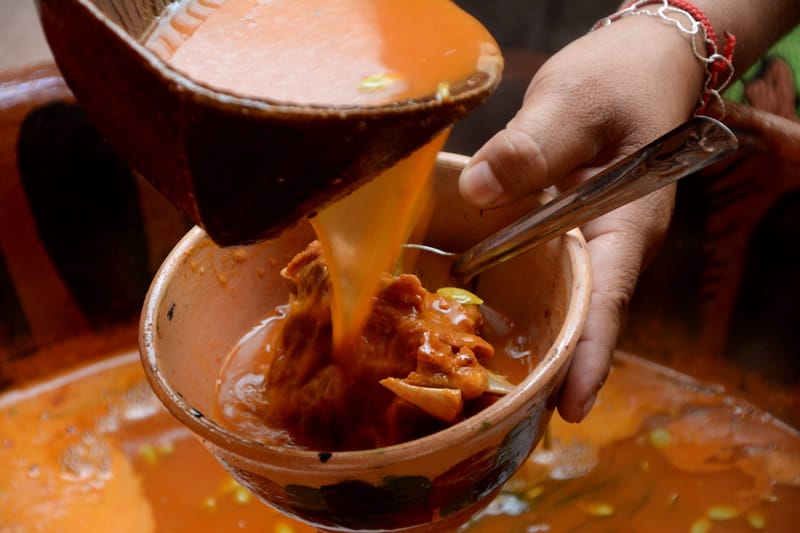 Press conference for the 2024 Mole de Caderas Gastronomic Festival and the activities of the Guelaguetza Ñuu Savi.