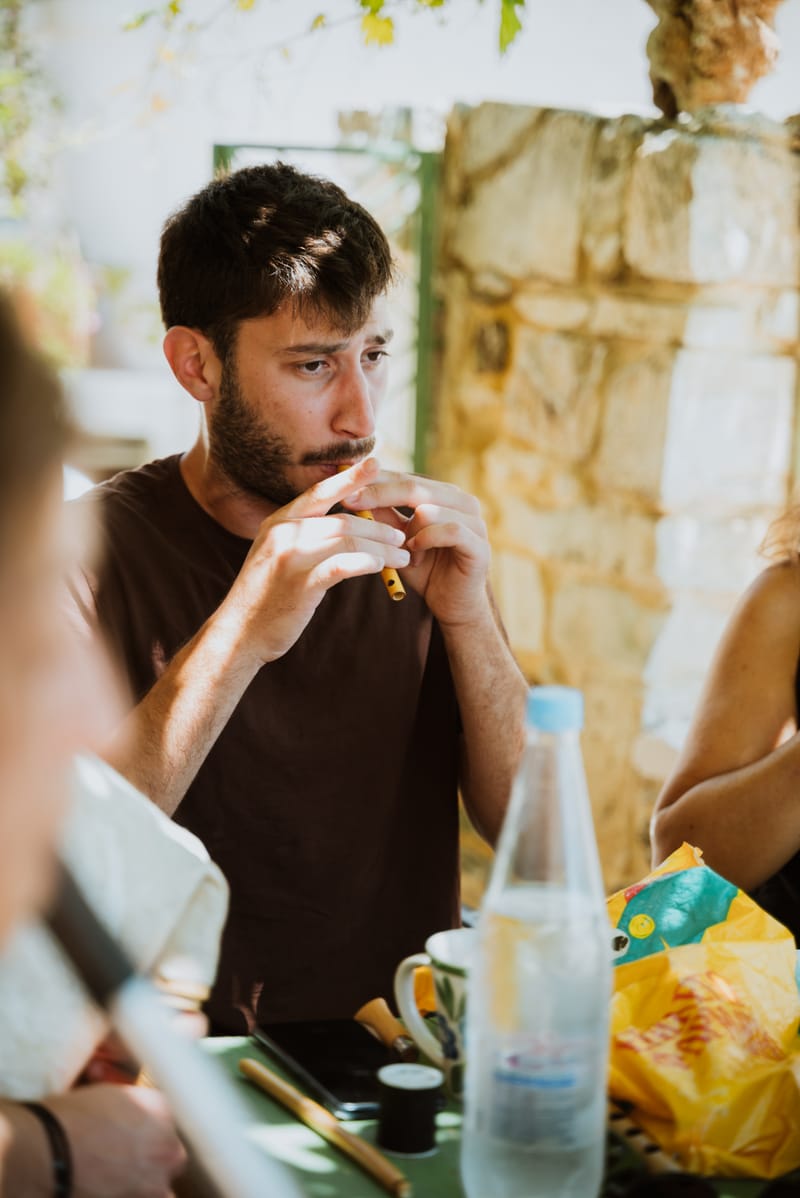 Η ΑΣΚΟΜΑΝΤΟΥΡΑ ΚΑΙ ΤΟ ΘΙΑΜΠΟΛΙ ΣΤΗΝ ΚΡΗΤΗ